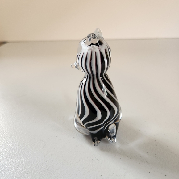 Vintage Art Glass Cat Figurine Paperweight Black White Stripes Taiwan Crazy Cats - Picture 3 of 7